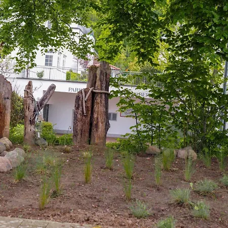 Kluenderberg In Mit Kamin, Terrasse, Strandkorb * ビンツ