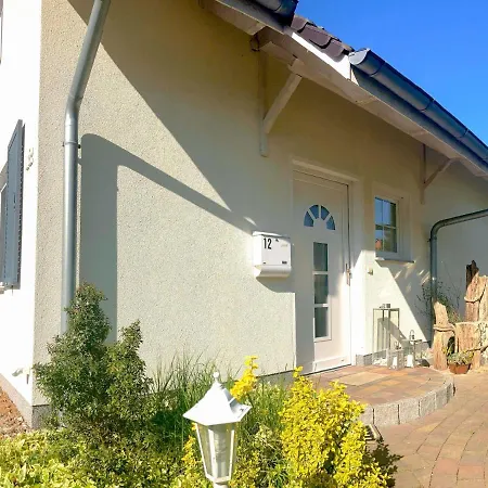 Kluenderberg In Mit Kamin, Terrasse, Strandkorb