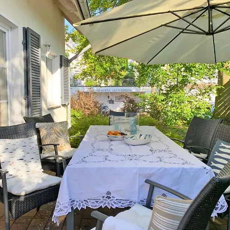 Kluenderberg In Mit Kamin, Terrasse, Strandkorb
